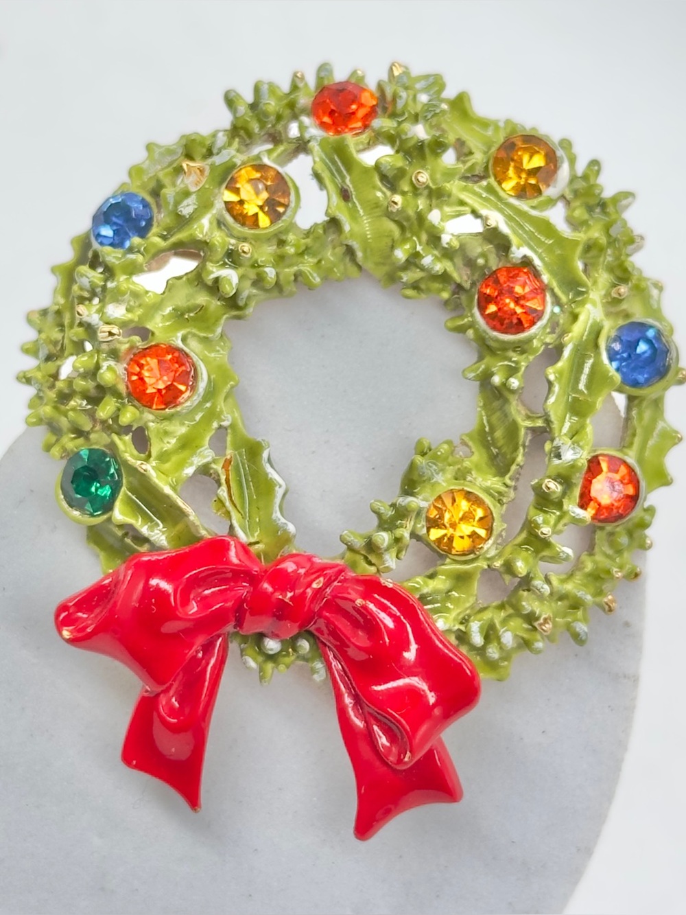 Arthur Pepper Brooch Pin Christmas Wreath Enamel Gold Tone Rhinestone ART